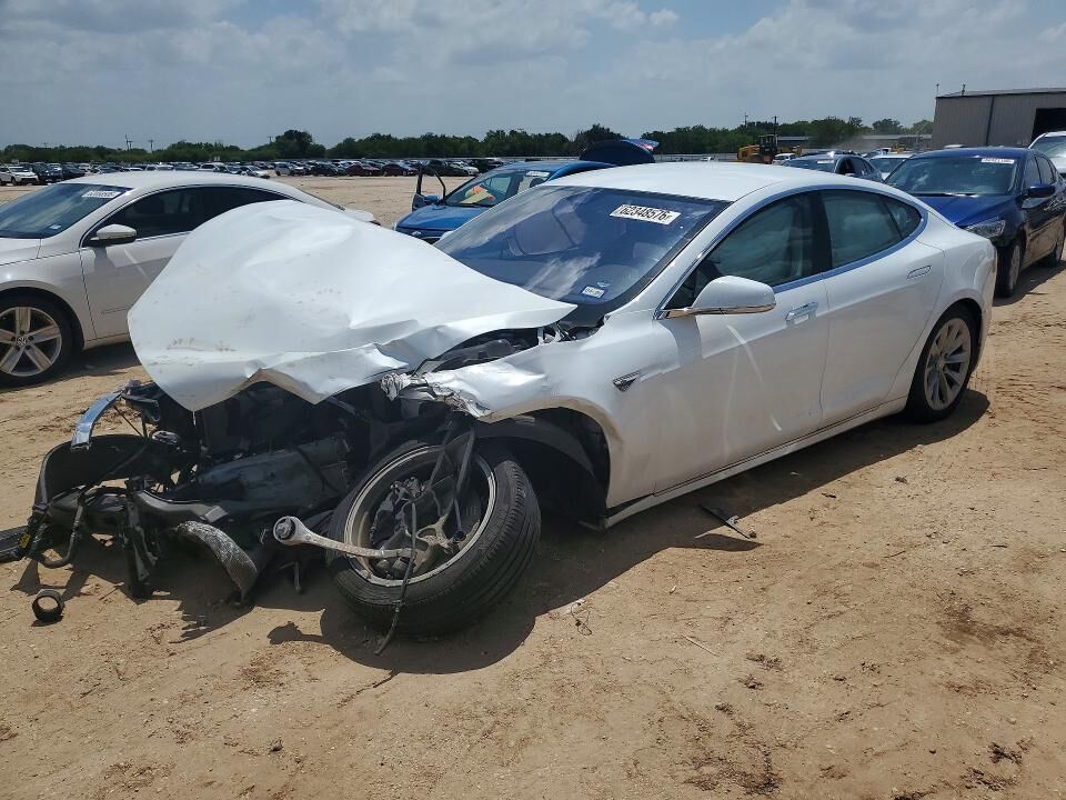 2016 TESLA Model S