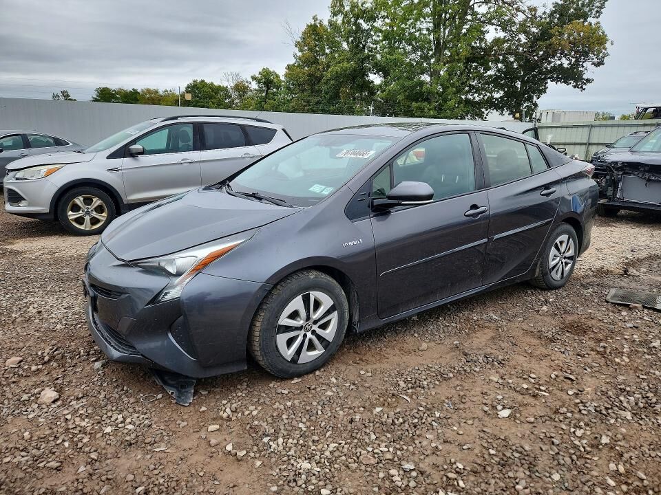 2016 TOYOTA PRIUS