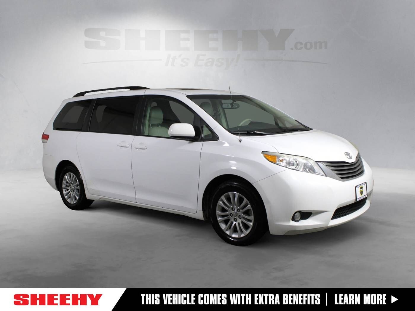 2012 TOYOTA Sienna