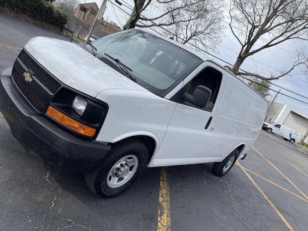 2011 CHEVROLET Express