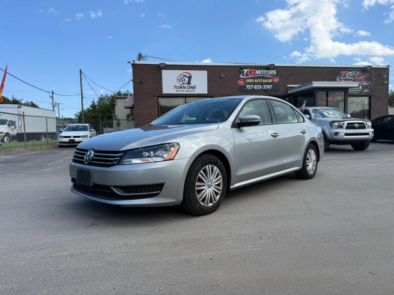 2014 VOLKSWAGEN Passat