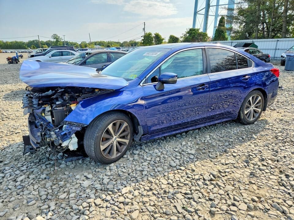 2016 SUBARU Legacy