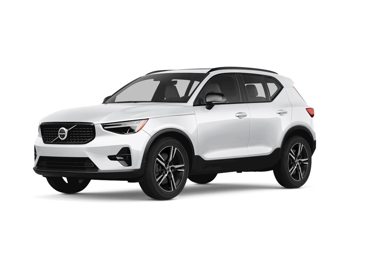 2026 VOLVO XC40