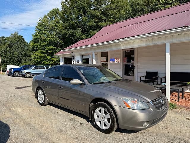 2004 NISSAN Altima