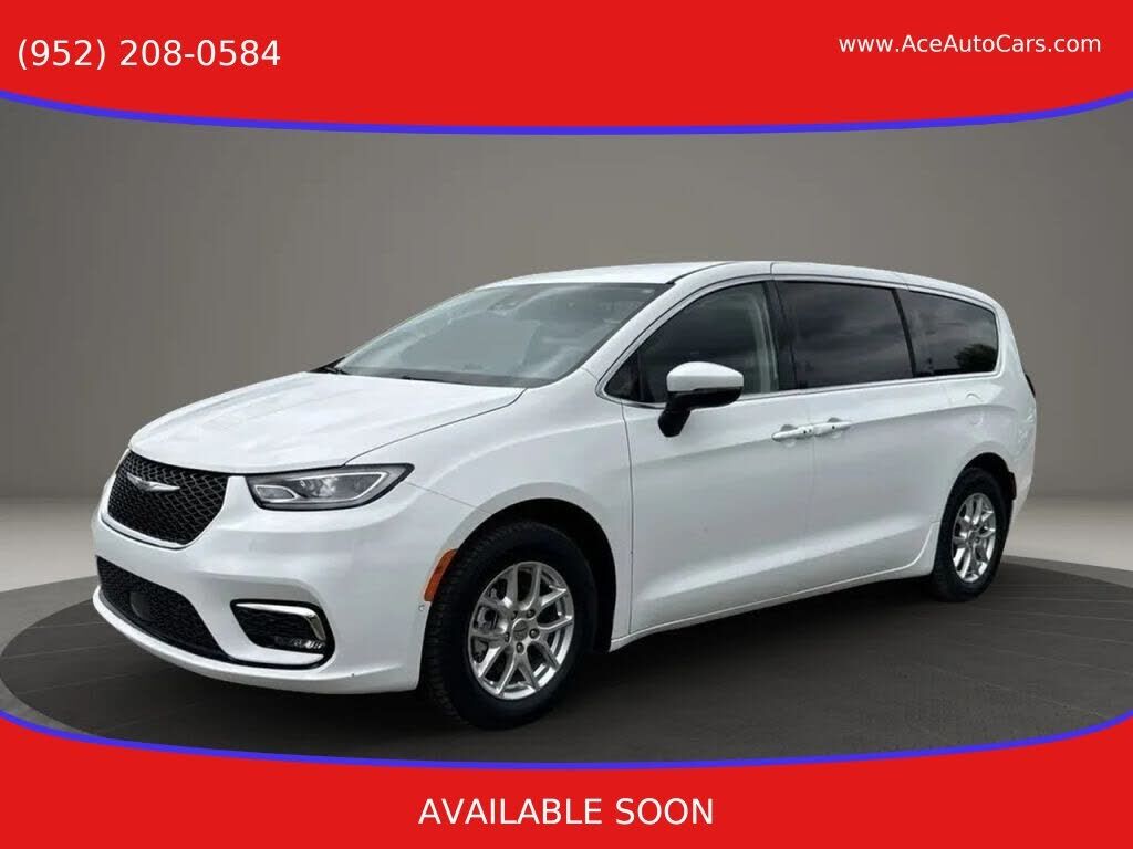 2023 CHRYSLER Pacifica