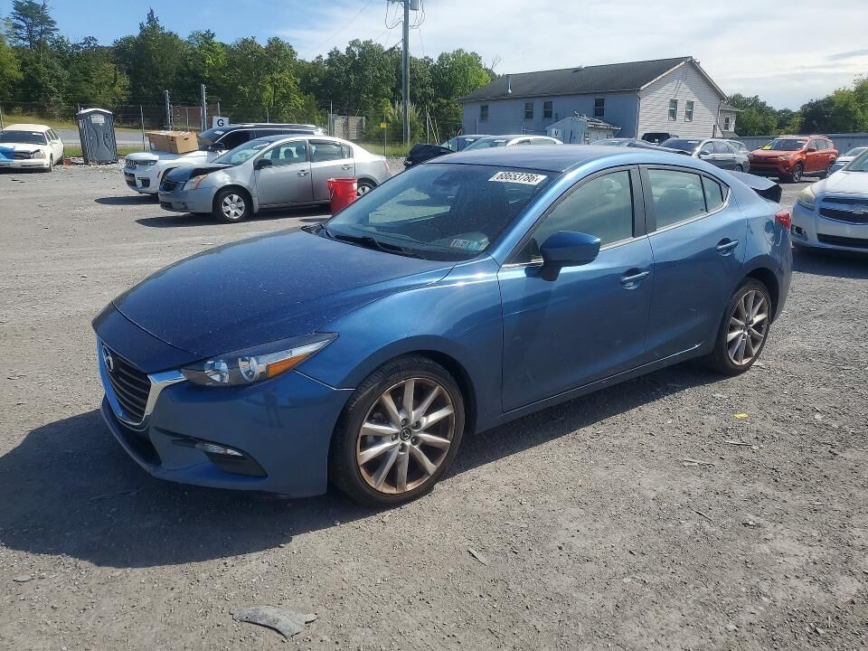 2017 MAZDA Mazda3