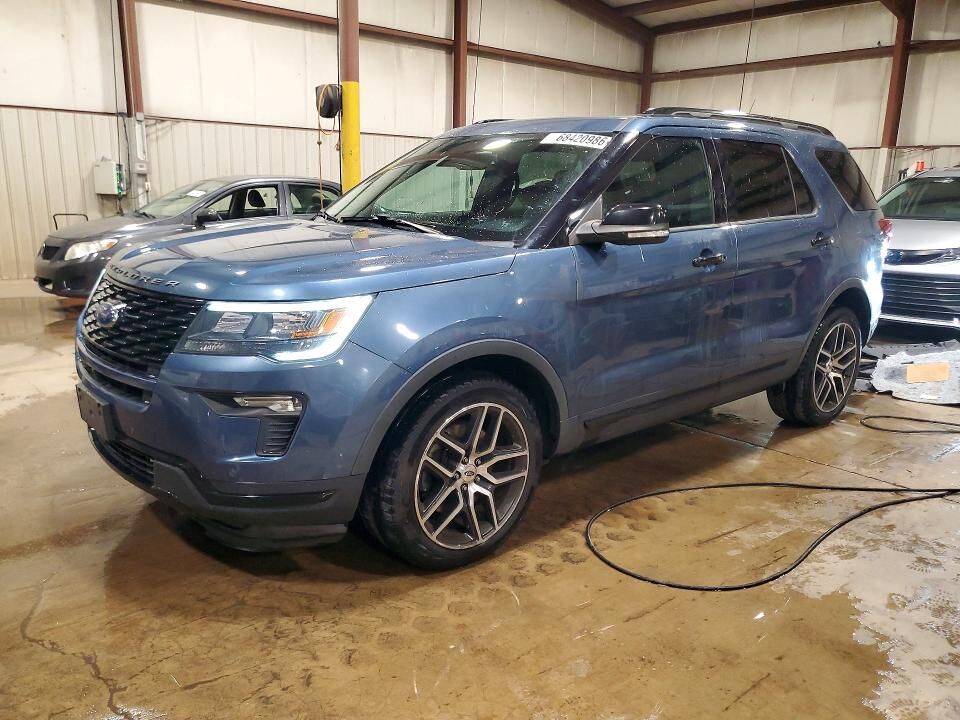2018 FORD Explorer