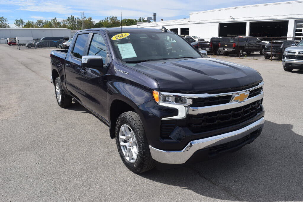 2023 CHEVROLET Silverado