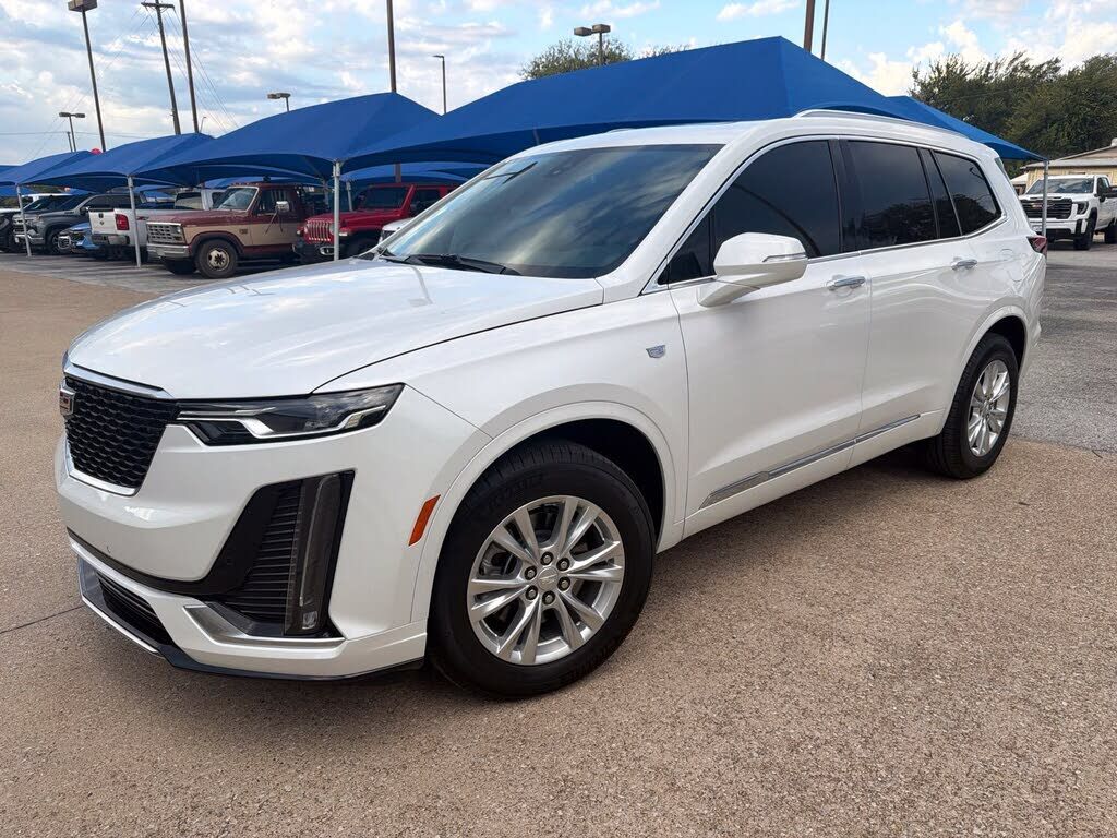 2025 CADILLAC XT6