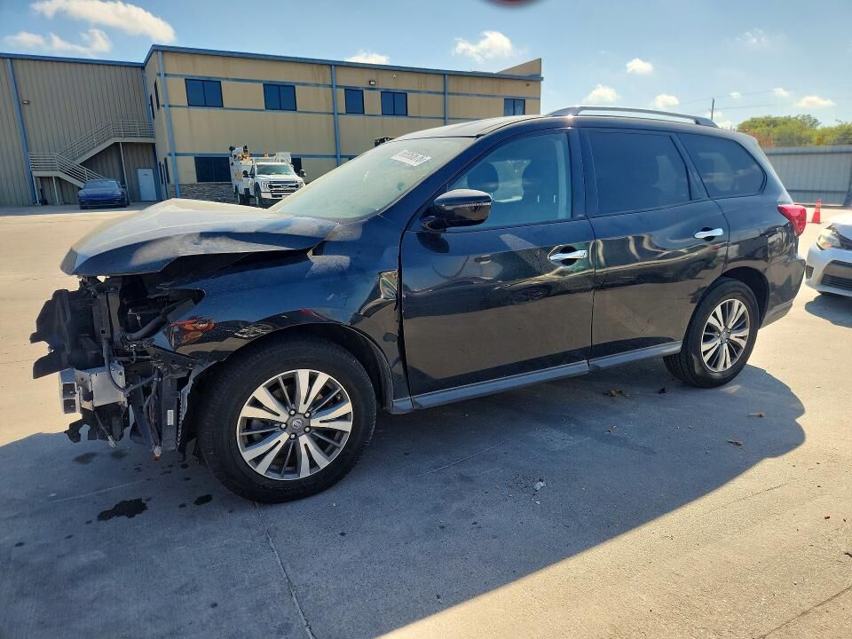 2017 NISSAN Pathfinder