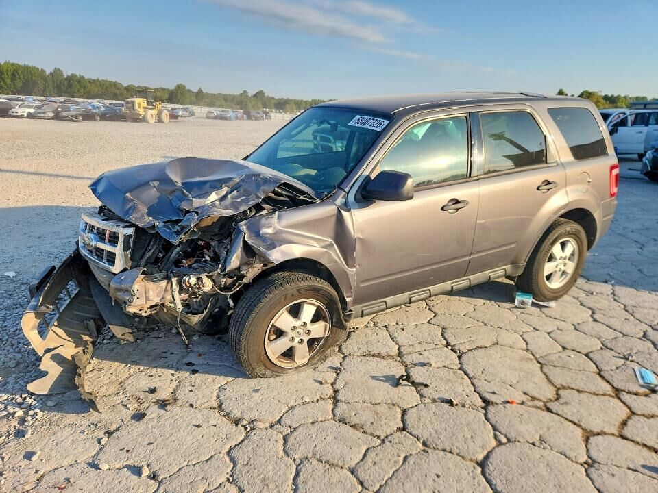 2011 FORD Escape