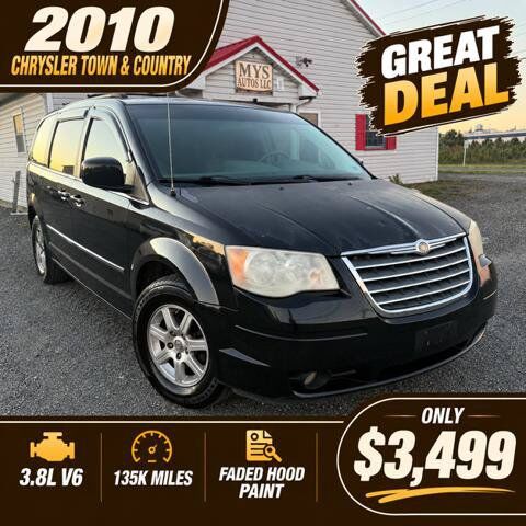 2010 CHRYSLER Town and Country