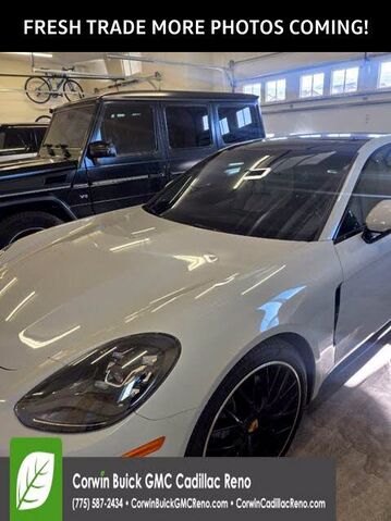 2017 PORSCHE Panamera