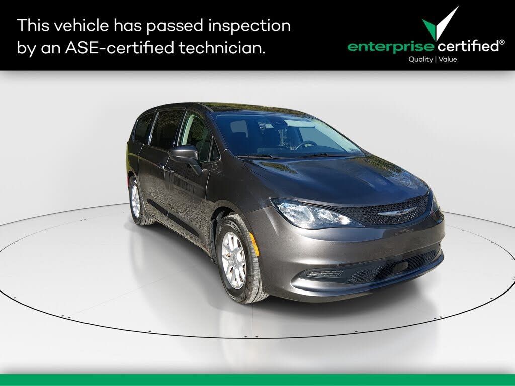 2023 CHRYSLER Voyager