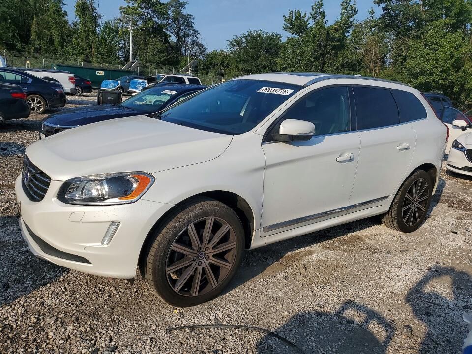 2015 VOLVO XC60