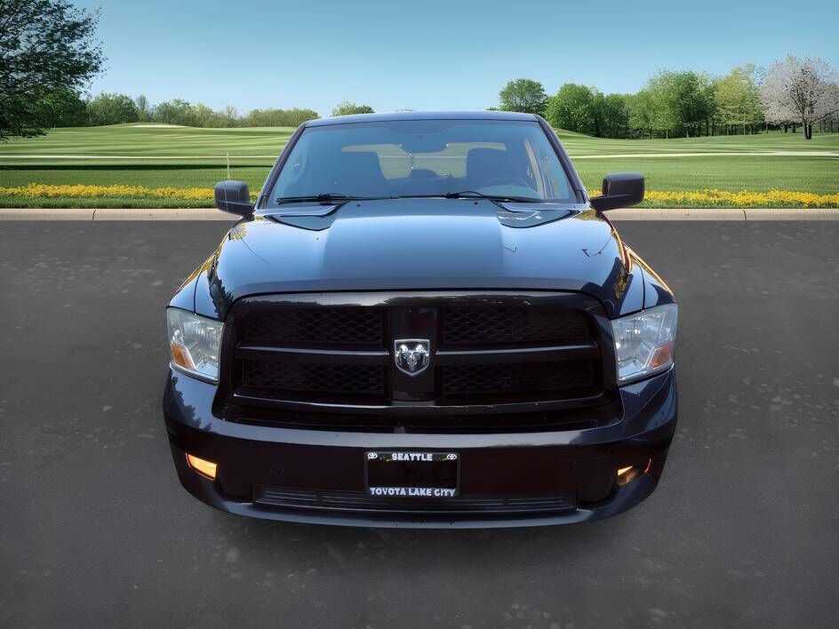 2012 DODGE Ram