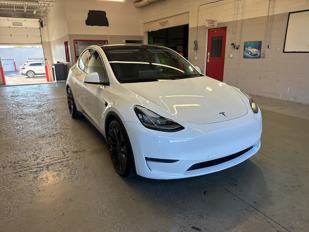 2020 TESLA Model Y