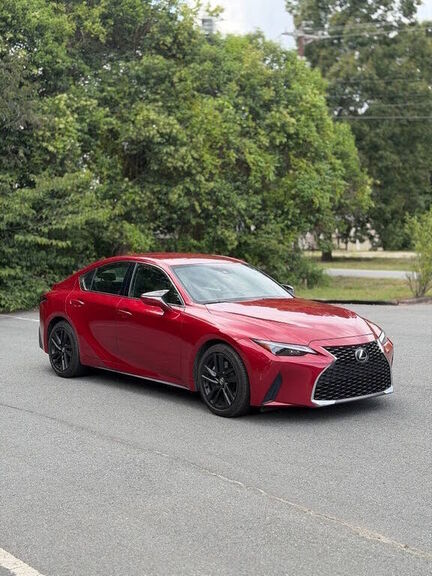 2021 LEXUS IS