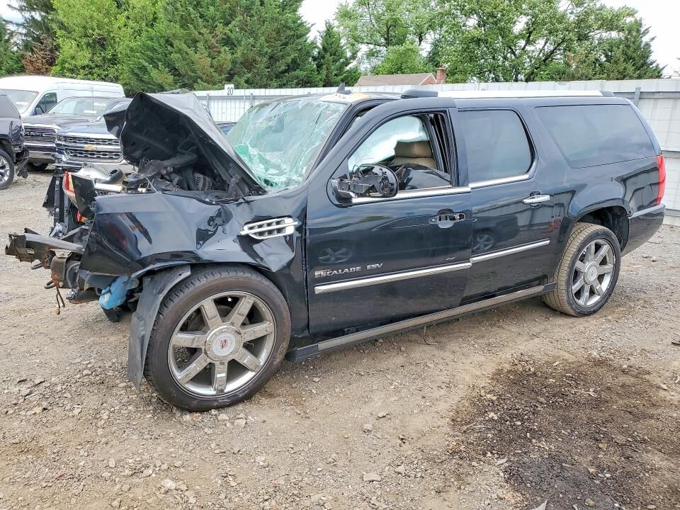 2011 CADILLAC Escalade