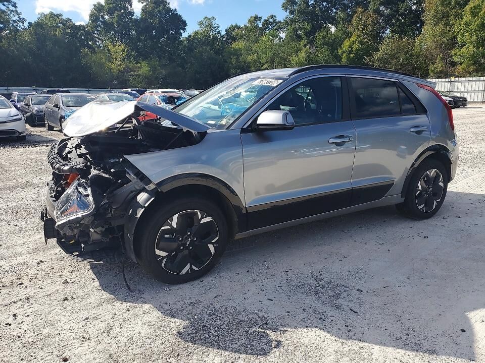2023 KIA Niro