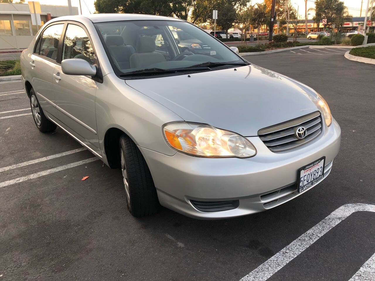2004 TOYOTA Corolla