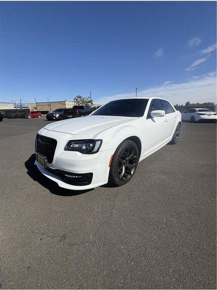 2022 CHRYSLER 300