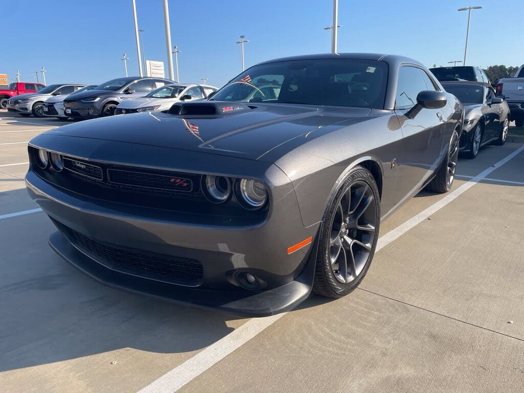 2022 DODGE Challenger