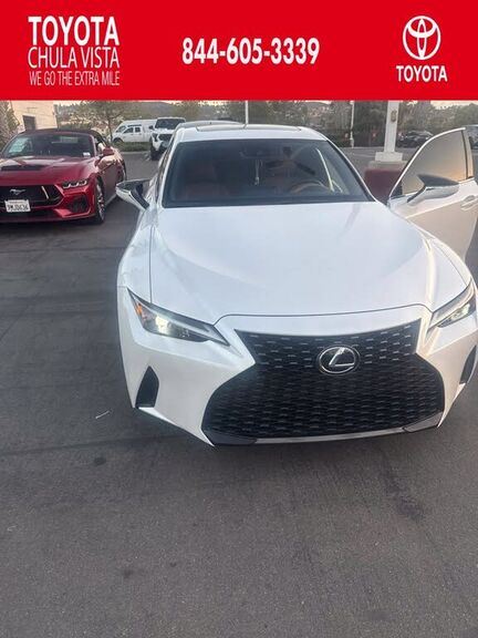 2025 LEXUS IS