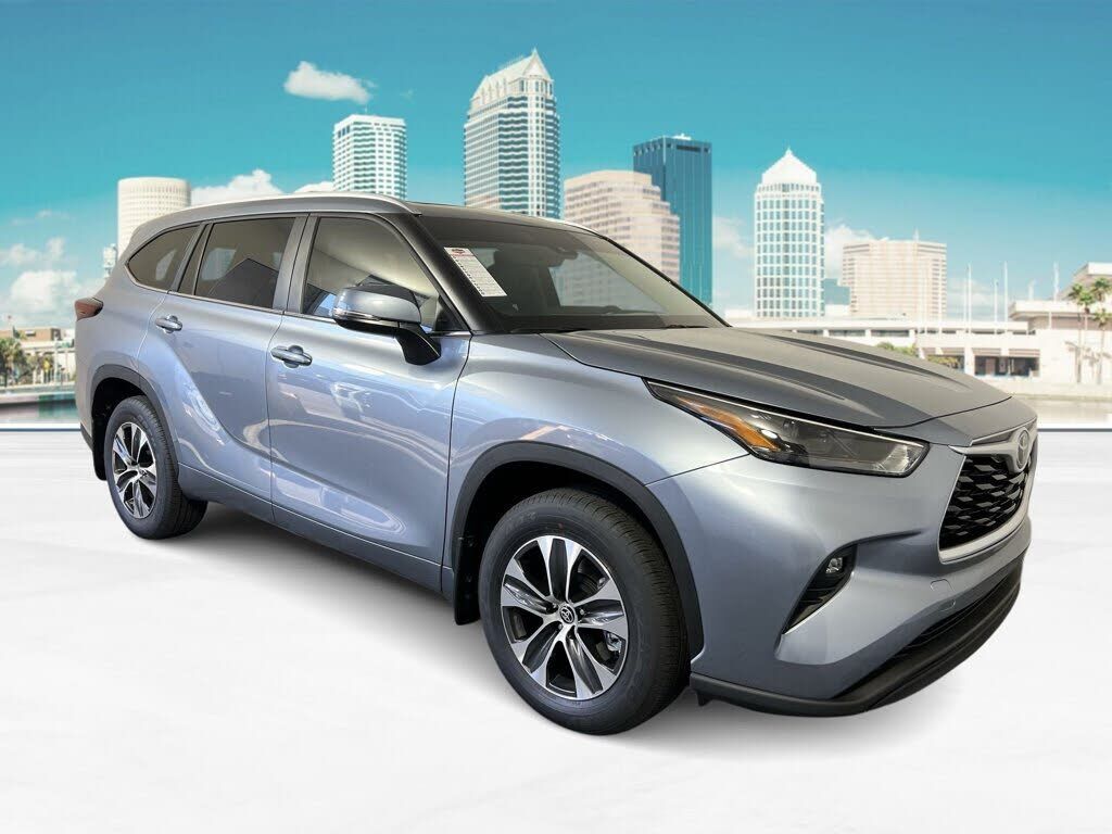 2024 TOYOTA Highlander