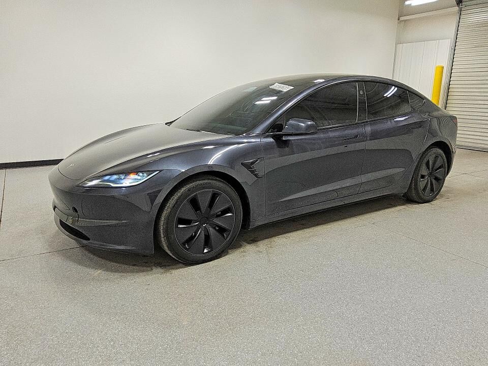 2024 TESLA Model 3