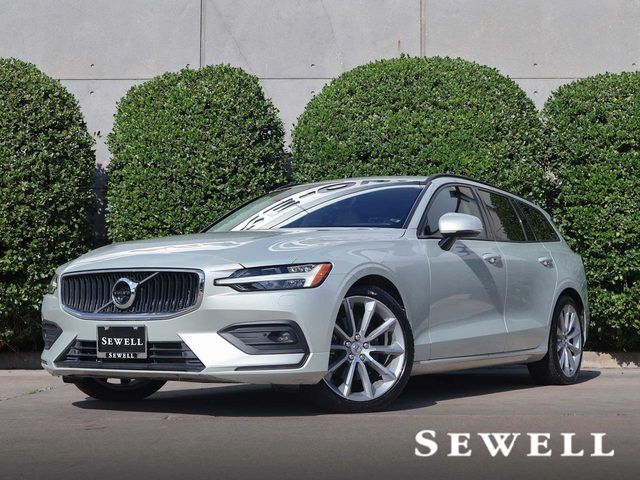 2020 VOLVO V60