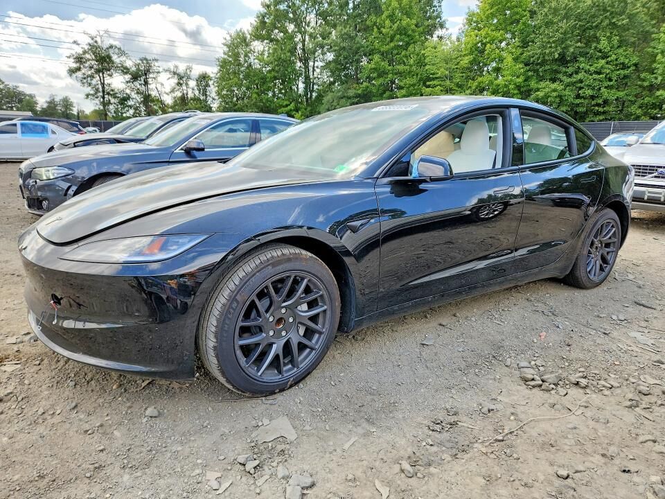 2026 TESLA Model 3