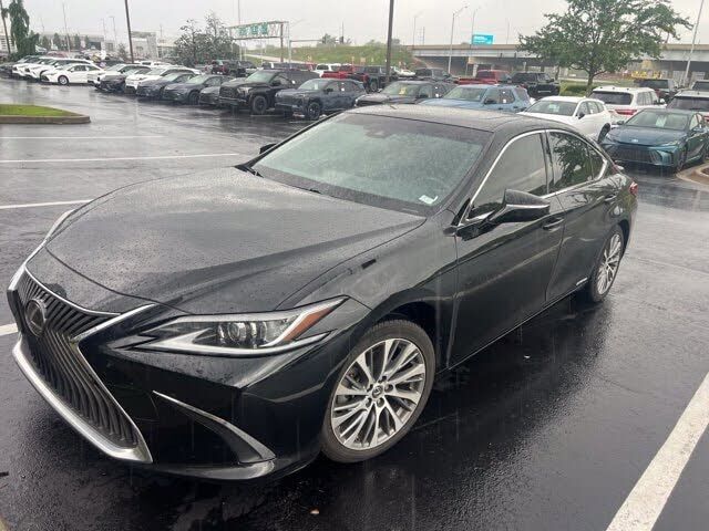 2019 LEXUS ES