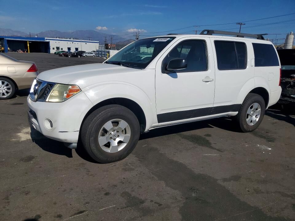 2012 NISSAN Pathfinder