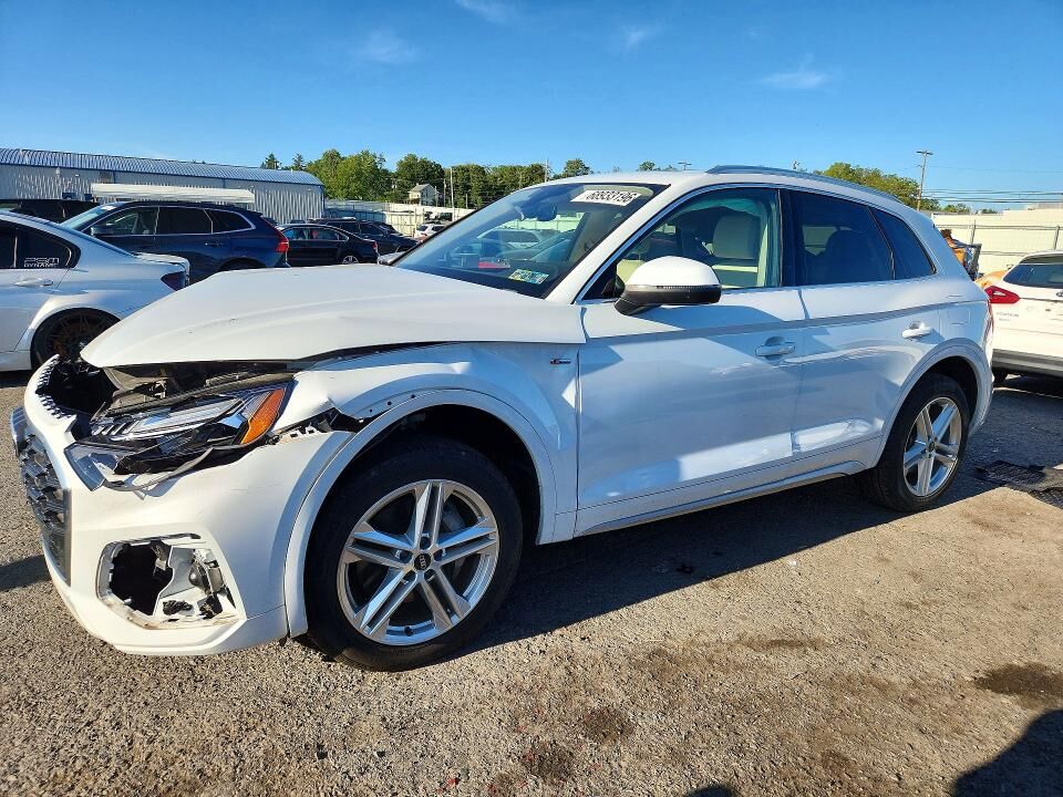 2021 AUDI Q5 e