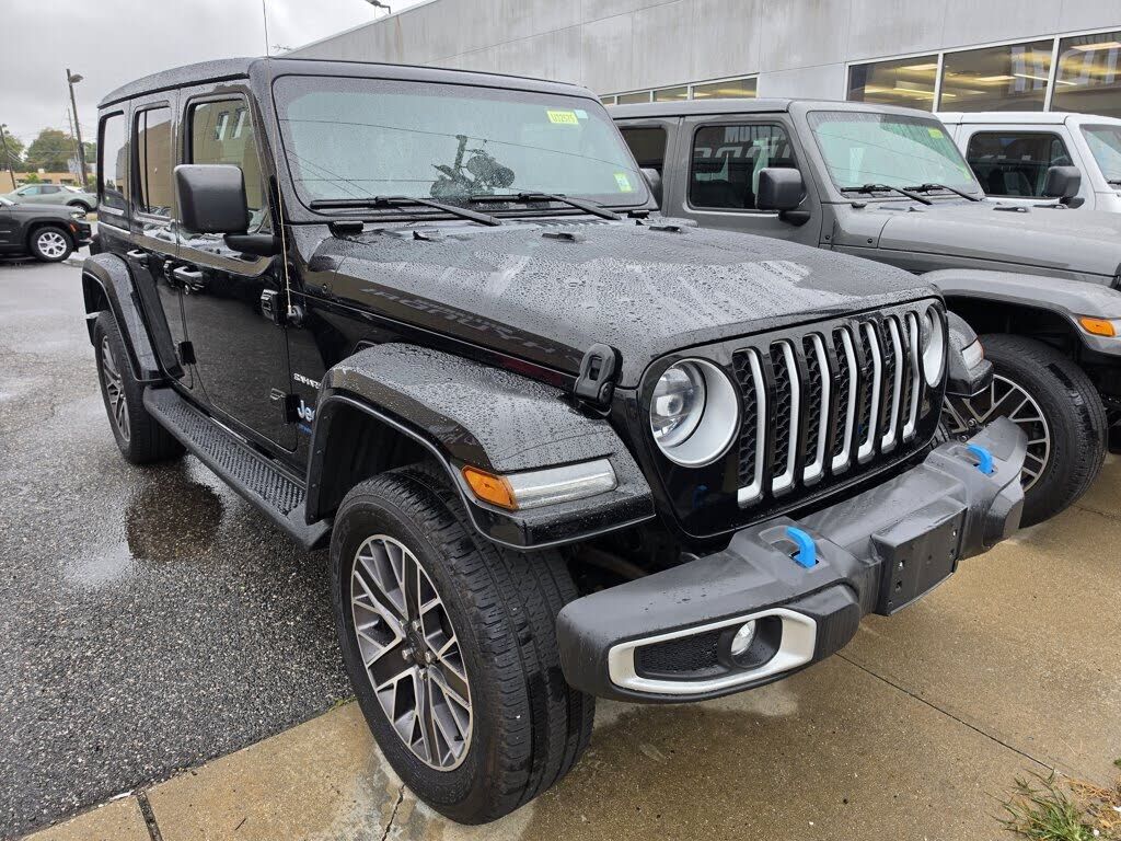 2023 JEEP Wrangler