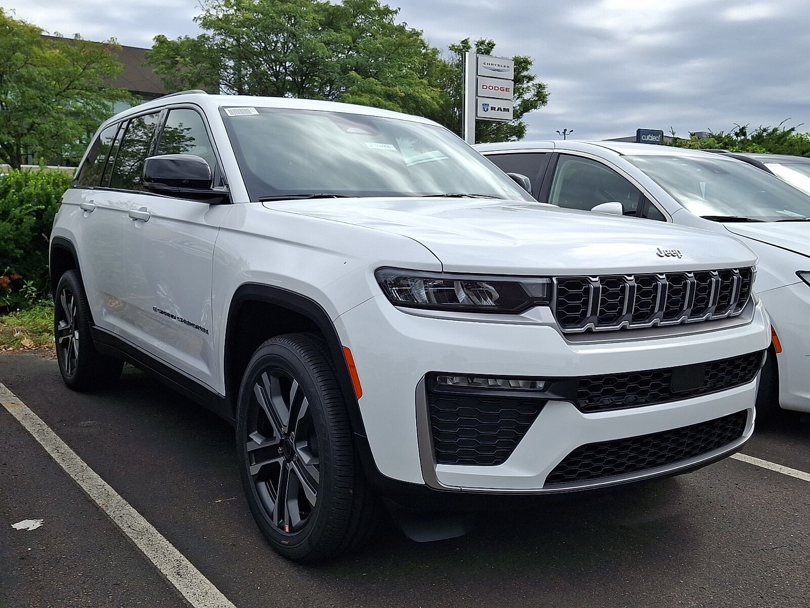 2027 JEEP Grand Cherokee