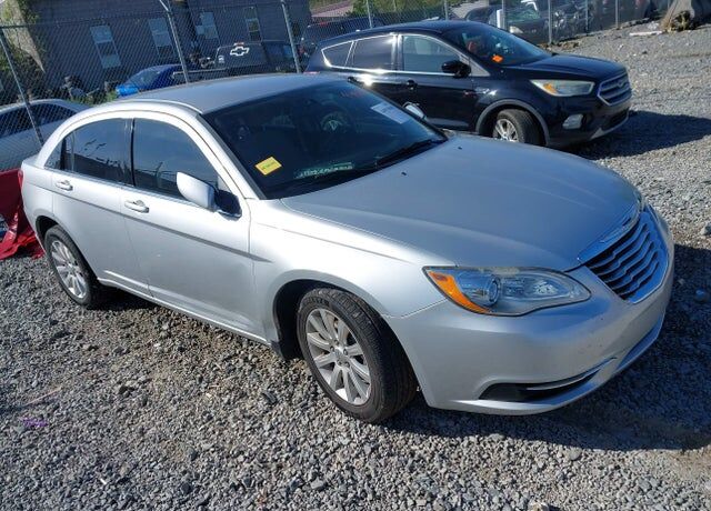 2012 CHRYSLER 200