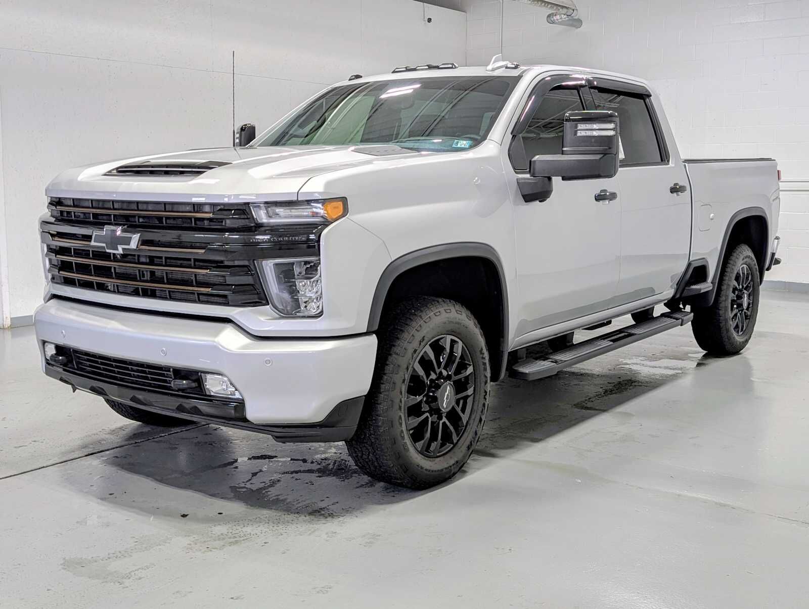 2023 CHEVROLET Silverado HD