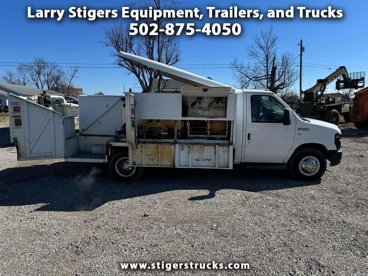 2012 FORD E-450