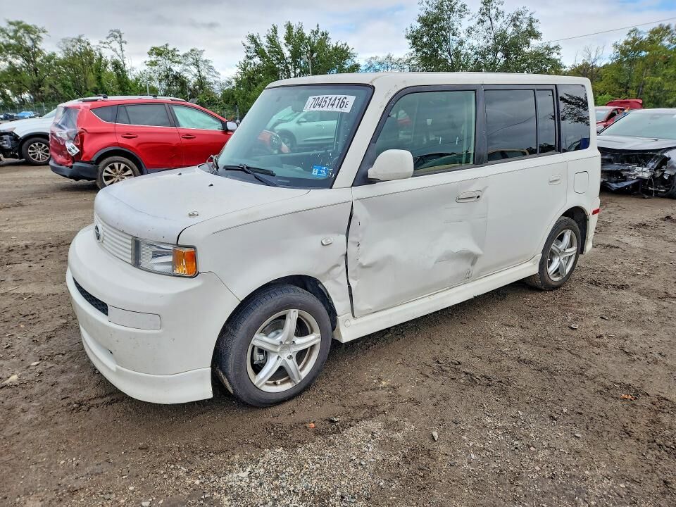 2005 TOYOTA SCION