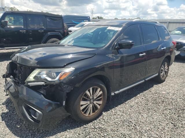 2017 NISSAN Pathfinder