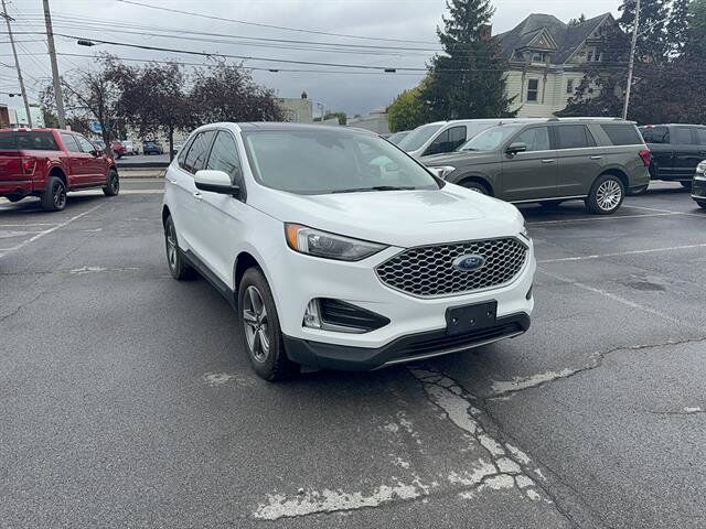 2023 FORD Edge