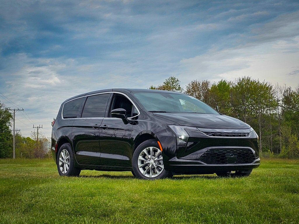 2027 CHRYSLER Pacifica