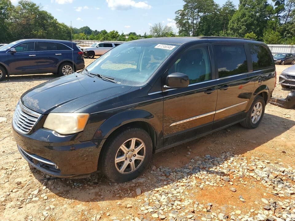 2012 CHRYSLER Town and Country