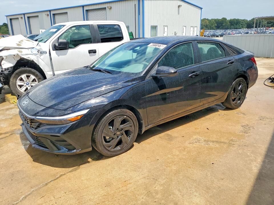 2026 HYUNDAI Elantra
