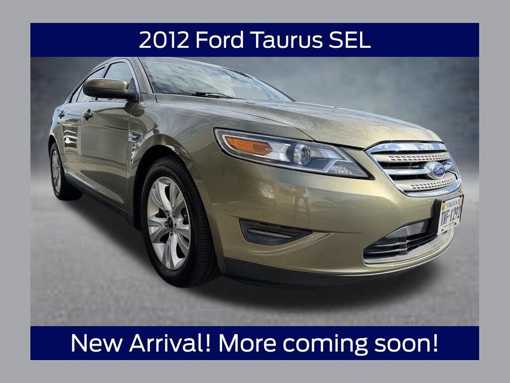 2012 FORD Taurus