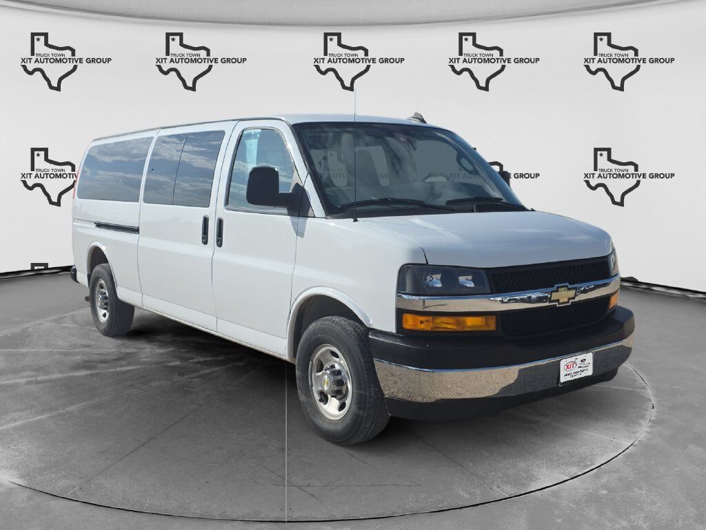 2024 CHEVROLET Express