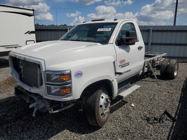 2024 GMC Silverado Medium Duty