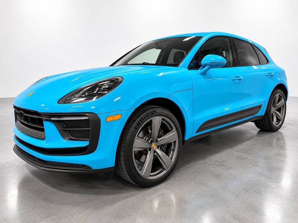 2023 PORSCHE Macan